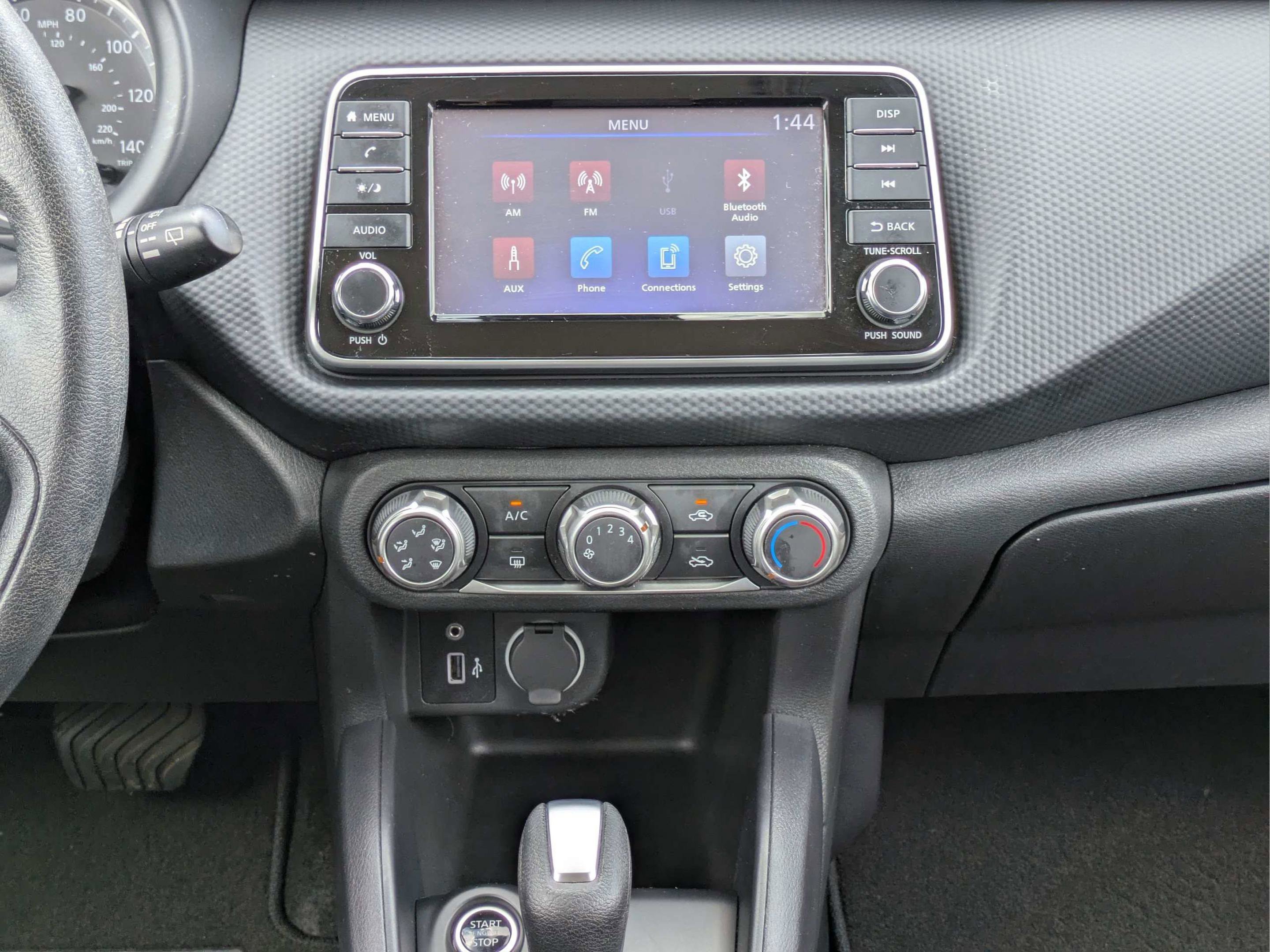 Used 2024 Nissan Kicks S image 15