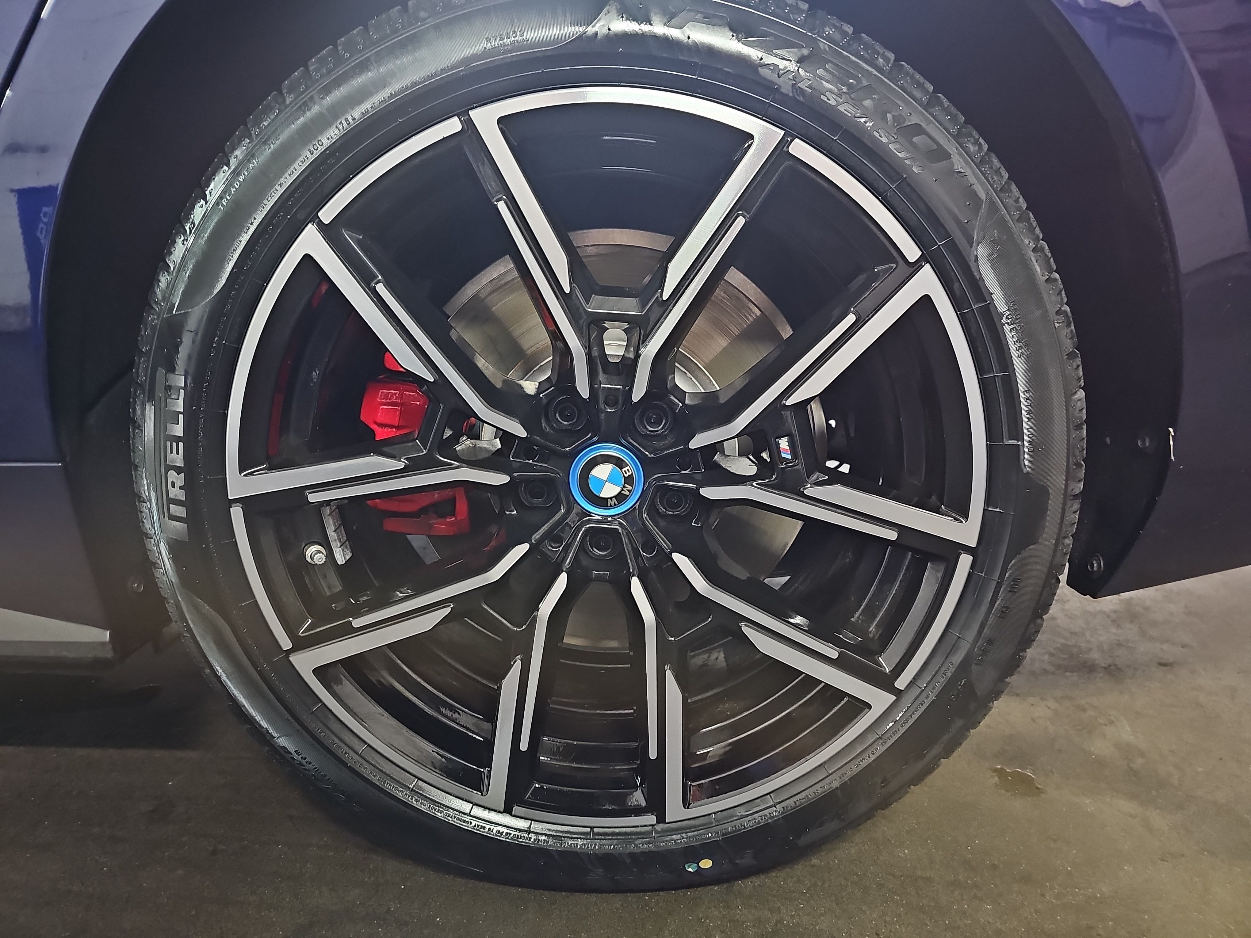 Used 2023 BMW i4 eDrive40 w/ M Sport Package RWD image 35