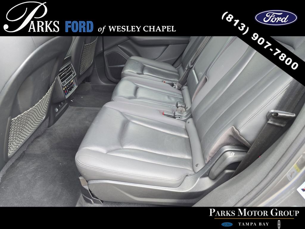 Used 2021 Audi Q7 2.0T Premium Plus AWD/4WD image 15