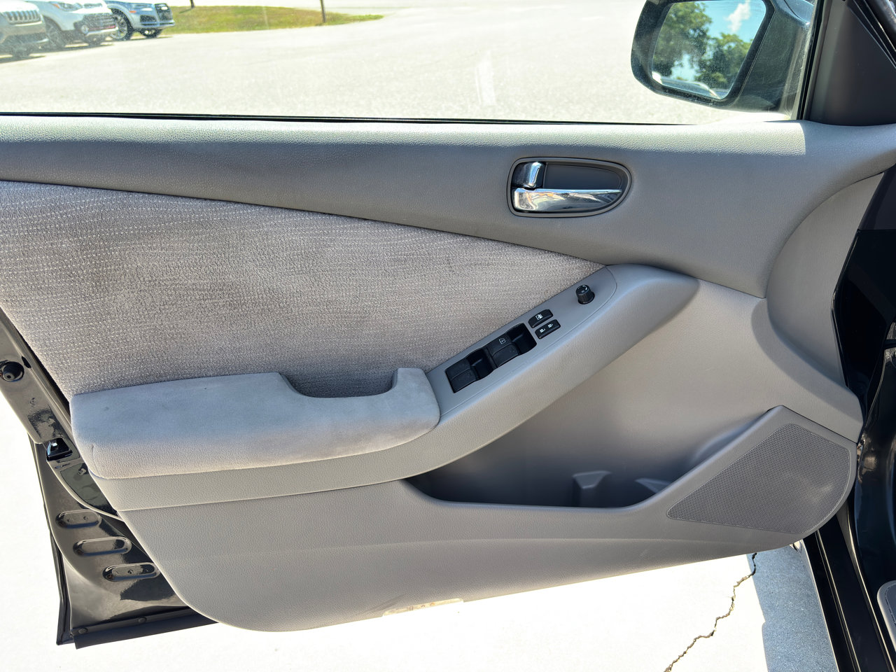 Used 2010 Nissan Altima 2.5 S image 16