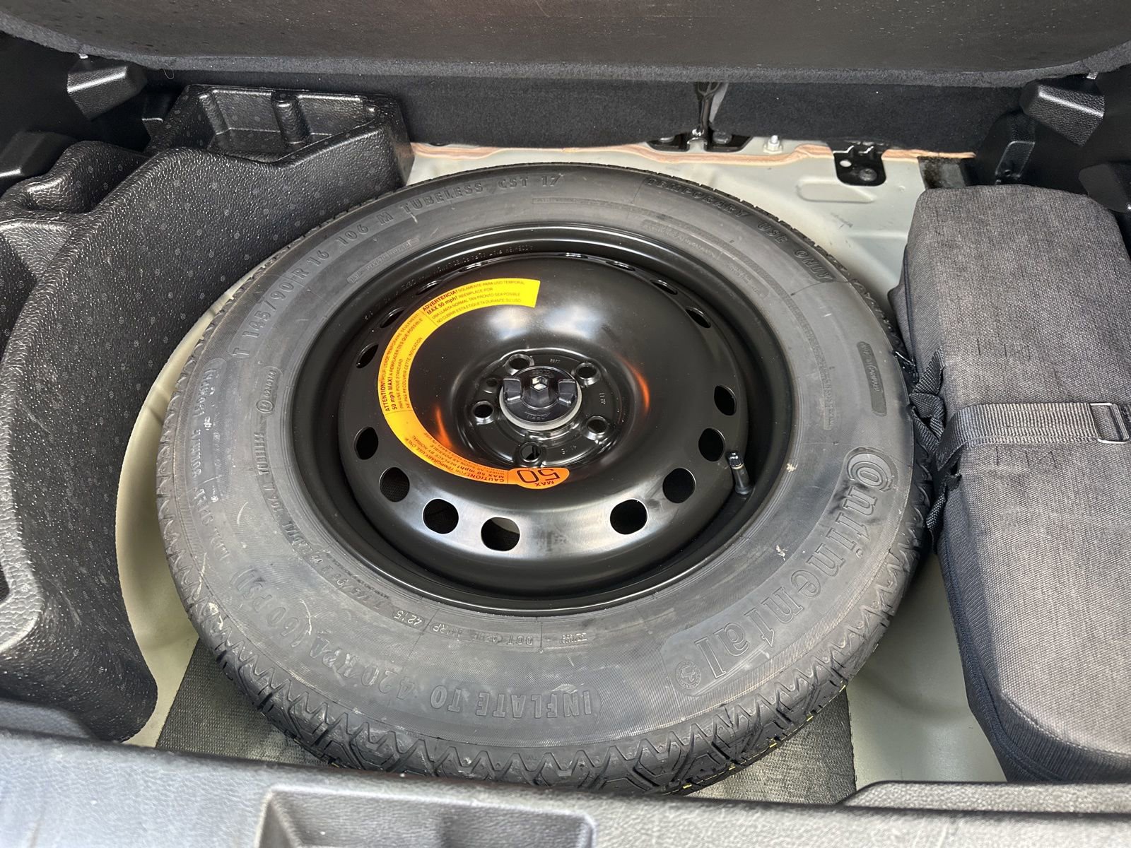 Used 2016 Jeep Renegade Limited AWD/4WD image 25