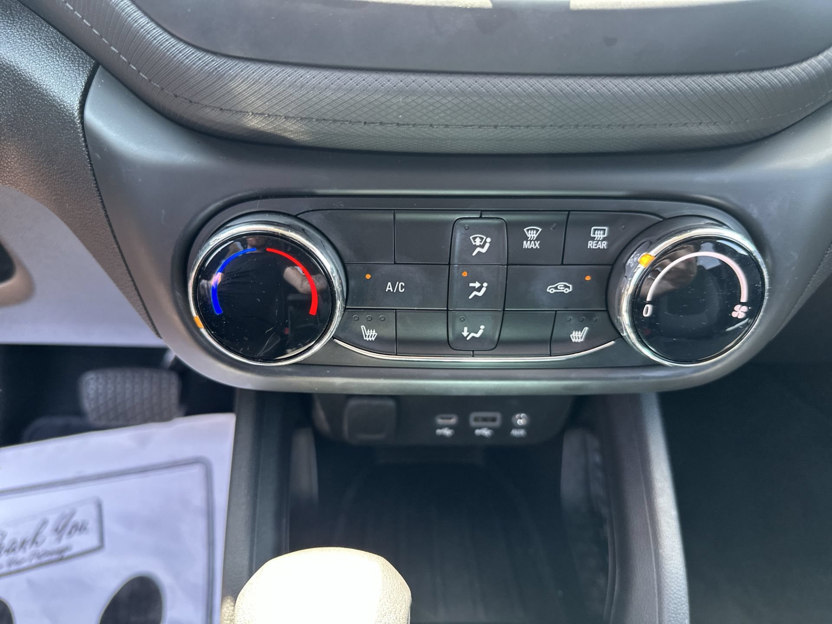 Used 2022 Chevrolet TrailBlazer LT FWD image 16