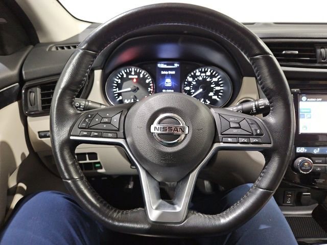 Used 2018 Nissan Rogue Sport SV w/ SV Technology Package image 20