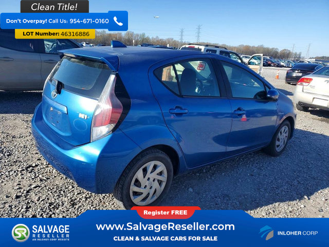 Used 2015 Toyota Prius C One image 4