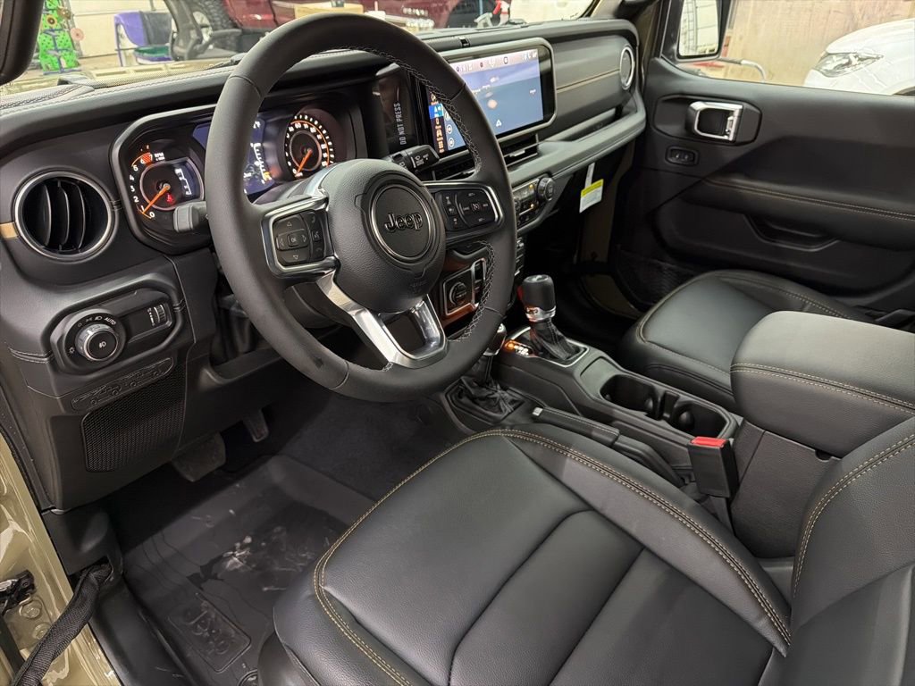 New 2026 Jeep Wrangler Unlimited Sahara AWD/4WD image 33