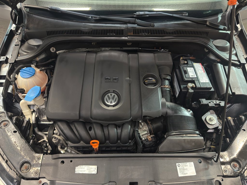 Used 2013 Volkswagen Jetta SE FWD image 31