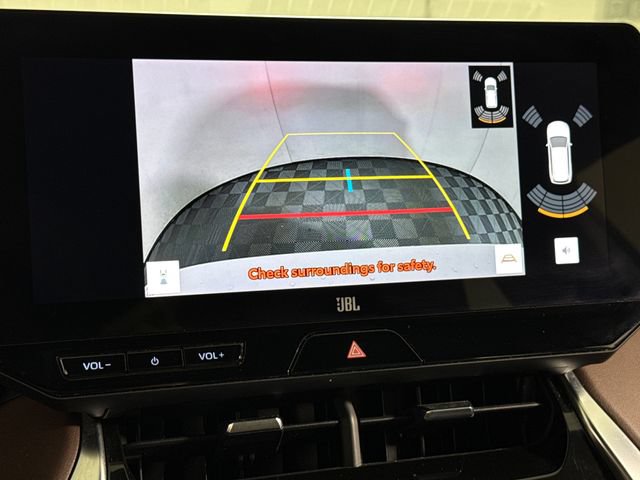Used 2023 Toyota Venza XLE AWD/4WD image 35
