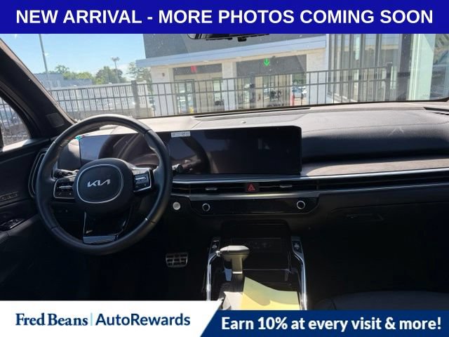 Used 2025 Kia Sorento SX Prestige AWD/4WD image 11