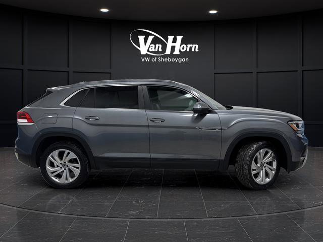 Used 2020 Volkswagen Atlas Cross Sport SEL image 2
