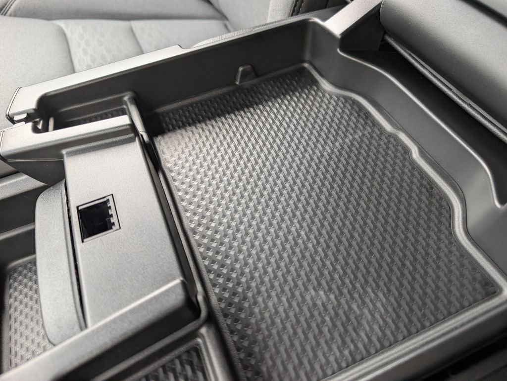 New 2026 RAM 1500 4x4 Crew Cab image 29