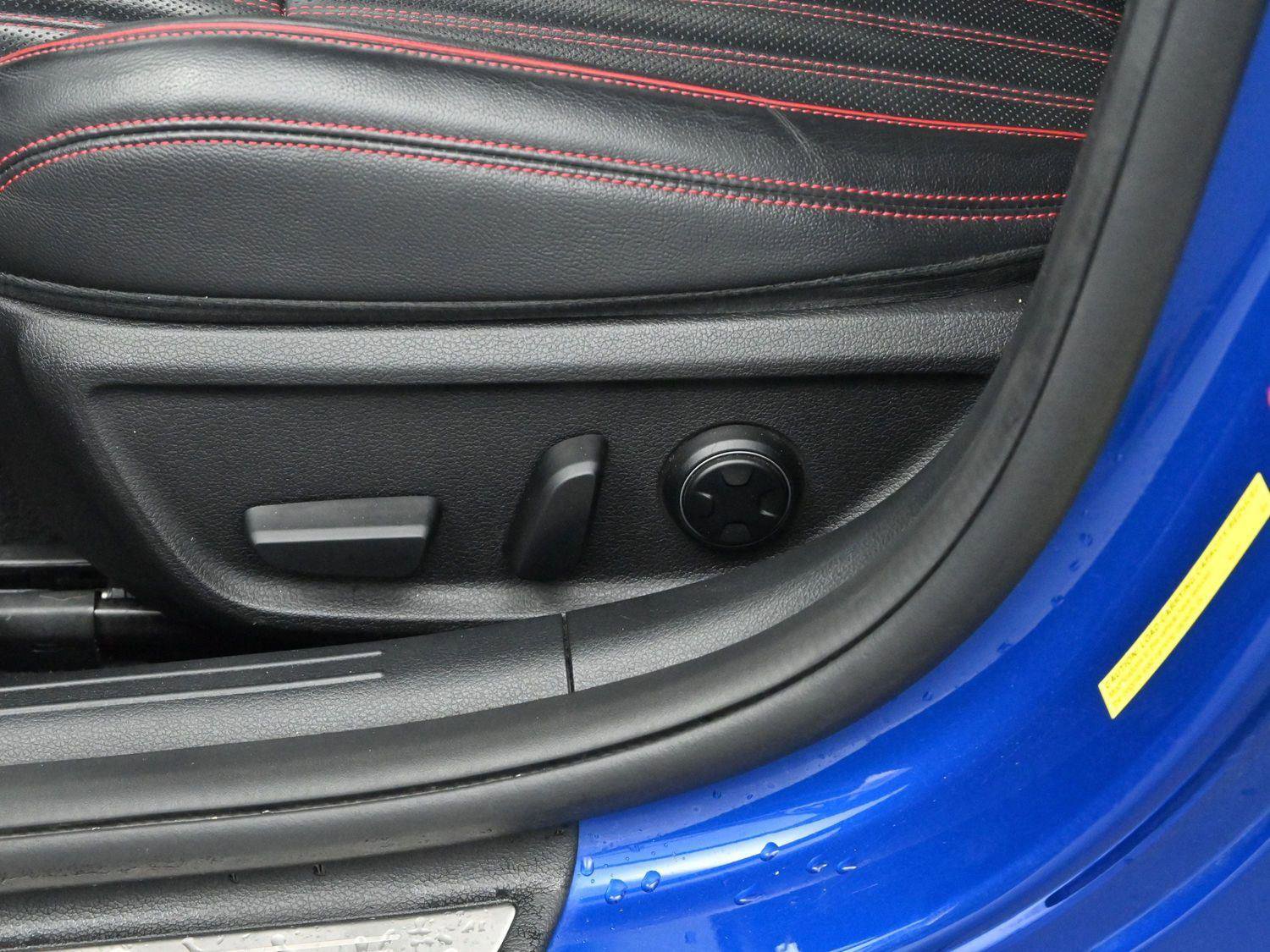 Used 2023 Genesis G70 2.0T w/ Sport Prestige Package image 14