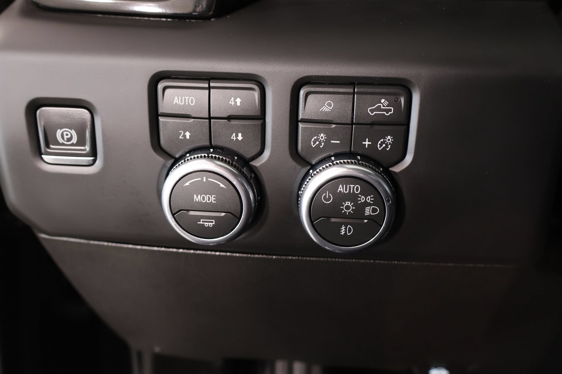 Used 2026 GMC Sierra 2500 AT4 w/ AT4 Premium Plus Package AWD/4WD image 8