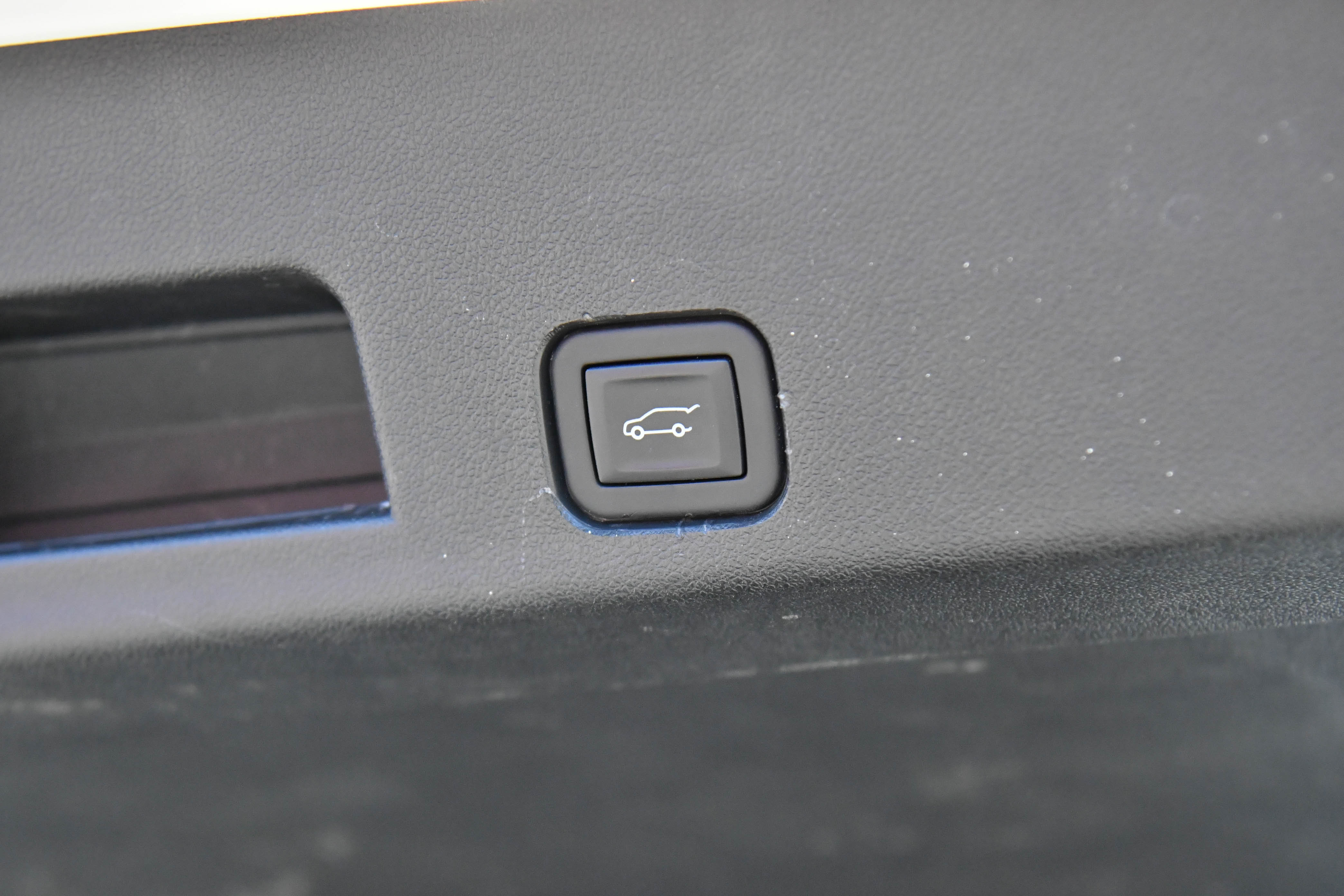 Used 2024 Chevrolet Traverse LT image 51