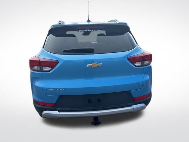 Used 2026 Chevrolet TrailBlazer LT w/ Driver Confidence Package image 4