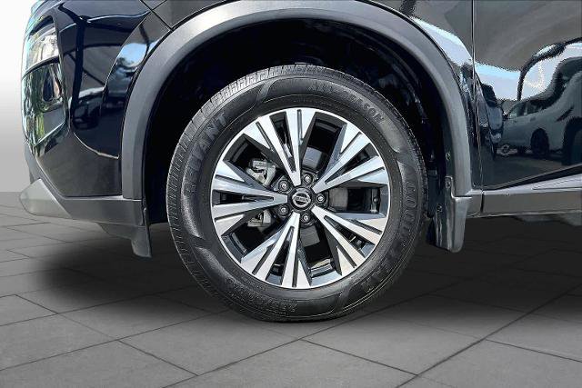 Certified 2021 Nissan Rogue SV FWD image 11