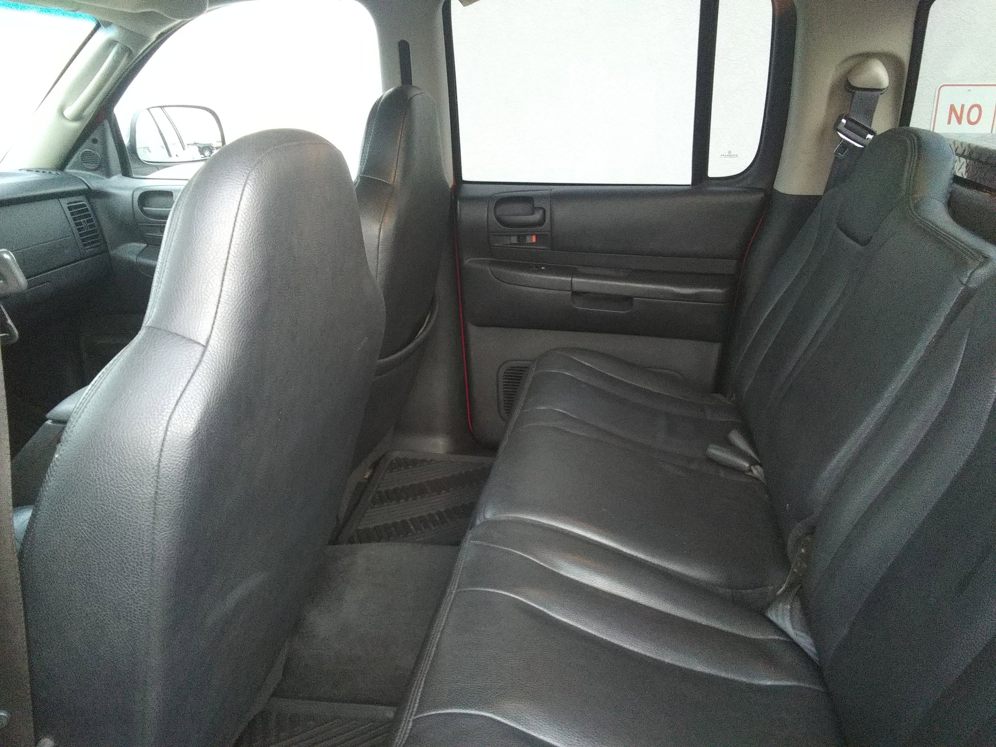 Used 2002 Dodge Dakota Sport image 9