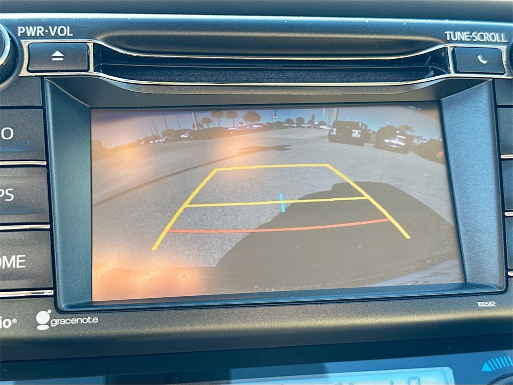 Used 2018 Toyota RAV4 XLE image 14