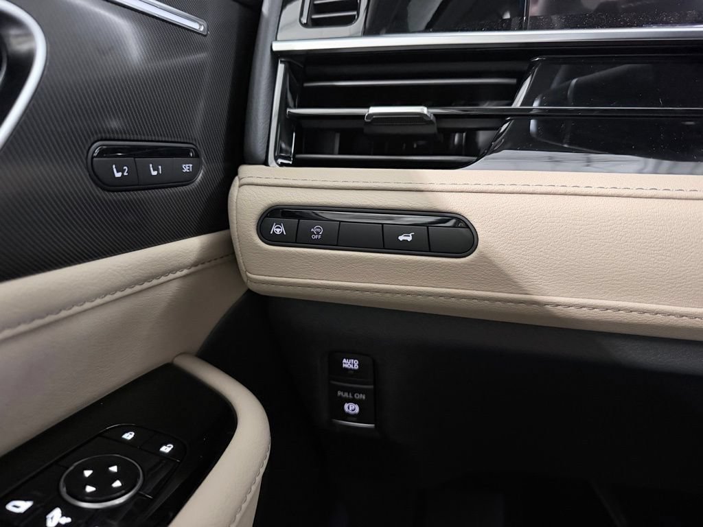 Certified 2026 INFINITI QX80 Pure w/ Cargo Package RWD image 16