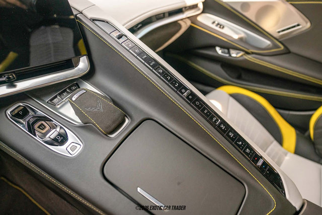 Used 2022 Chevrolet Corvette Stingray Premium Cpe RWD image 33
