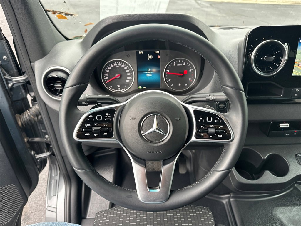 Used 2023 Mercedes-Benz Sprinter 2500 image 25