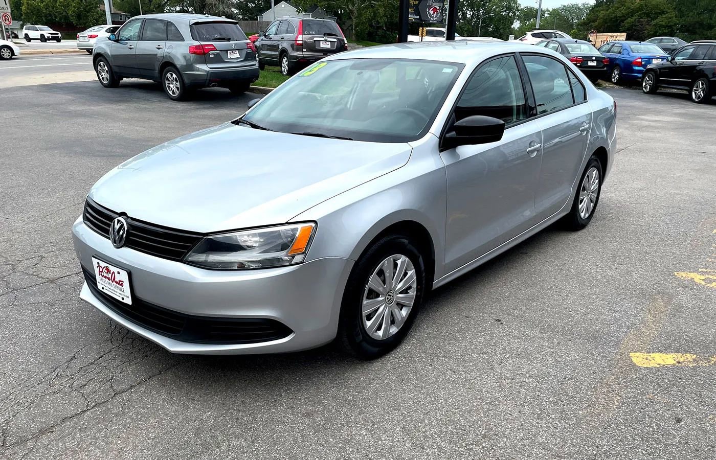 Used 2013 Volkswagen Jetta S FWD image 2