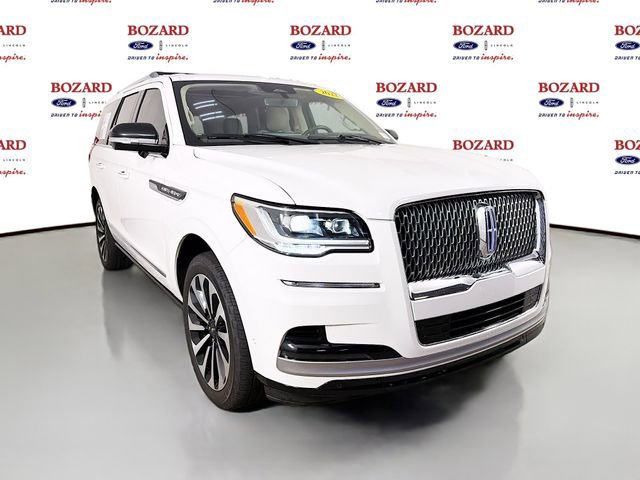 Used 2022 Lincoln Navigator Reserve AWD/4WD image 1
