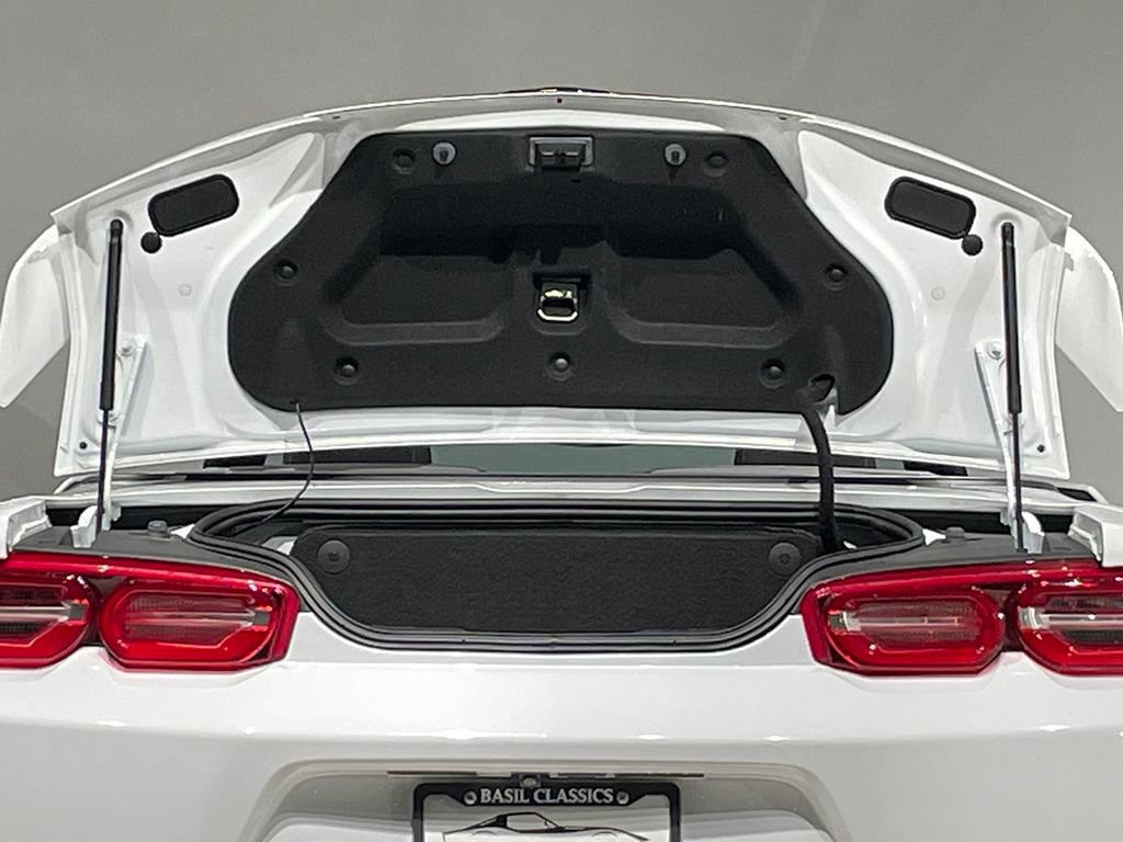 Used 2019 Chevrolet Camaro LT RWD image 38