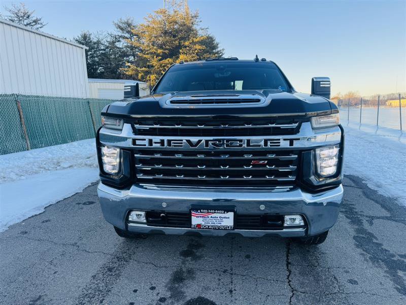 Used 2020 Chevrolet Silverado 2500 LTZ w/ LTZ Texas Edition AWD/4WD image 2