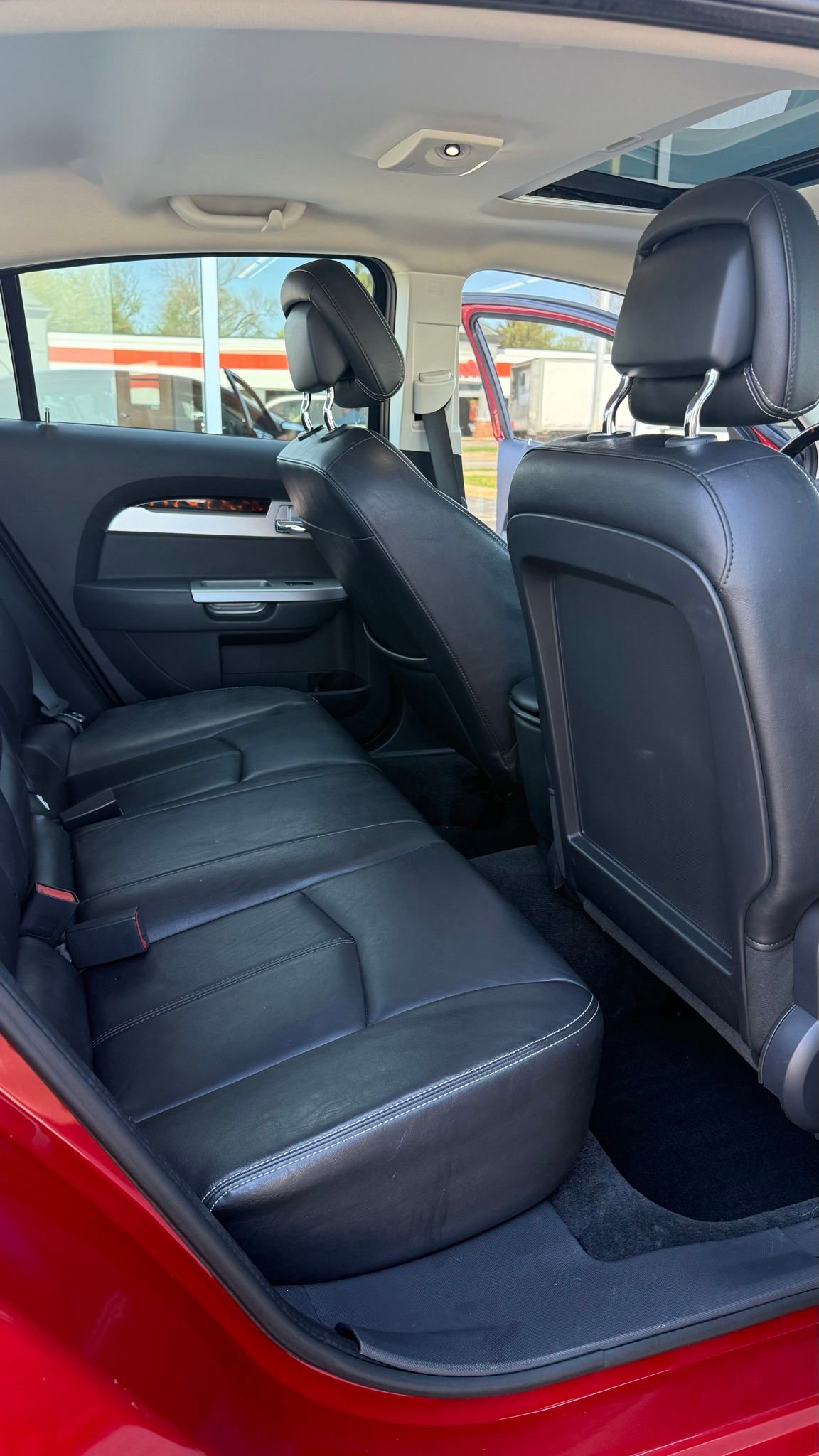 Used 2010 Chrysler Sebring Limited image 22