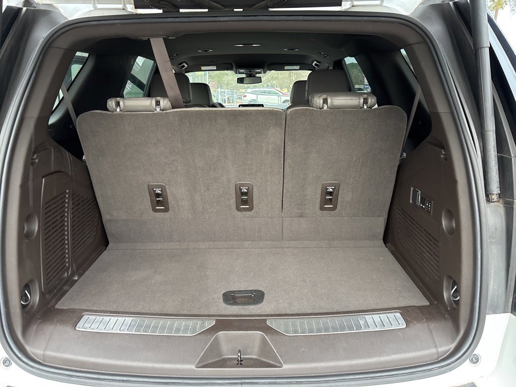 Used 2021 Chevrolet Tahoe Z71 w/ Z71 Off-Road Package image 29