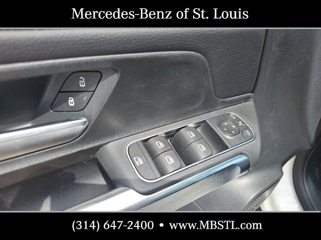New 2026 Mercedes-Benz GLB 250 4MATIC image 16