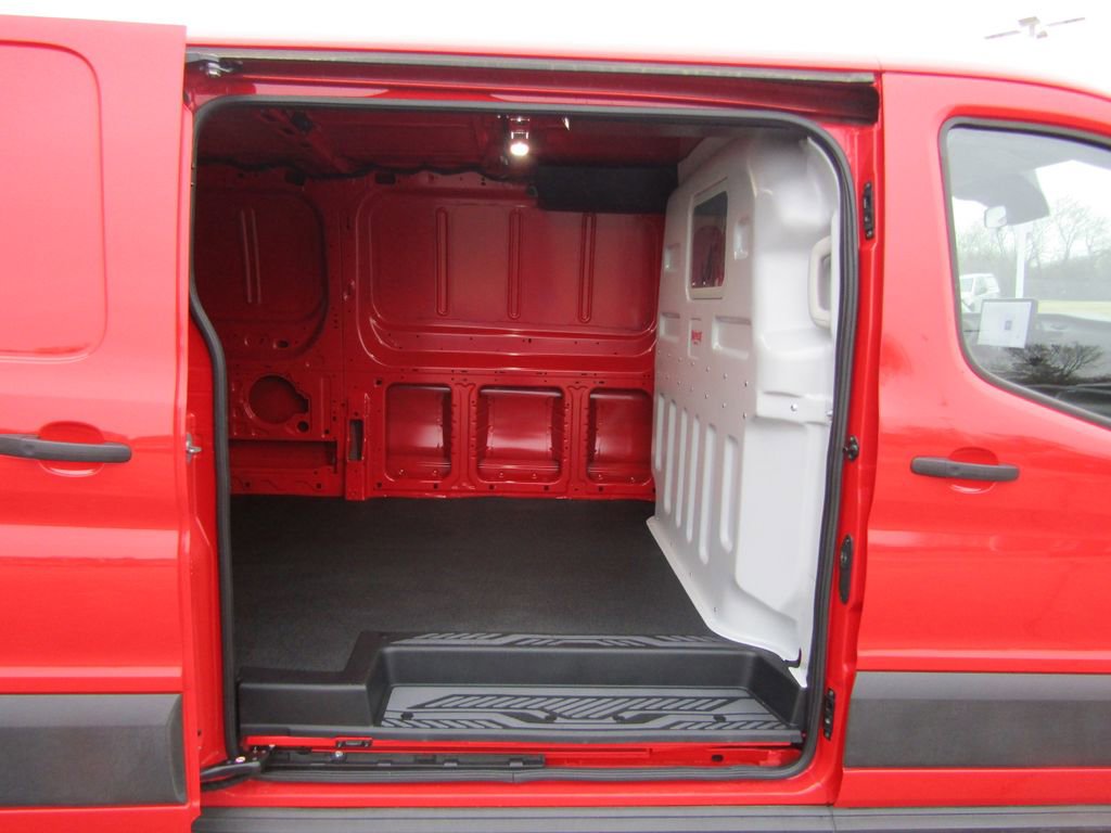 Used 2024 Ford E-Transit Low Roof image 35
