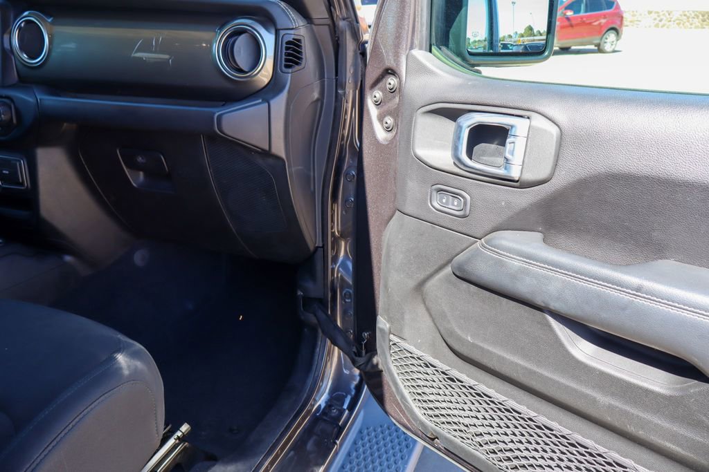 Used 2019 Jeep Wrangler Unlimited Sahara w/ Safety Group AWD/4WD image 8