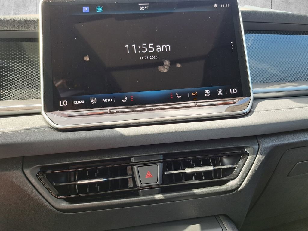 New 2026 Volkswagen Tiguan SE image 9