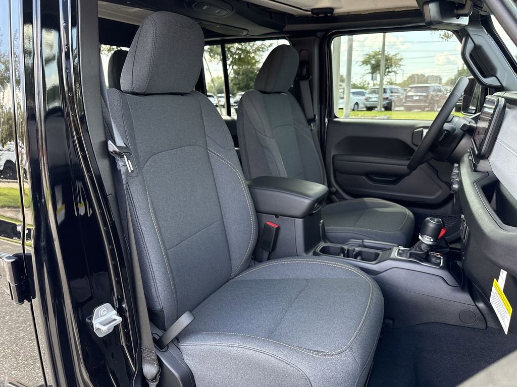 New 2025 Jeep Gladiator Sport image 28