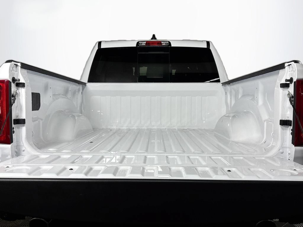 New 2026 RAM 1500 Laramie AWD/4WD image 21