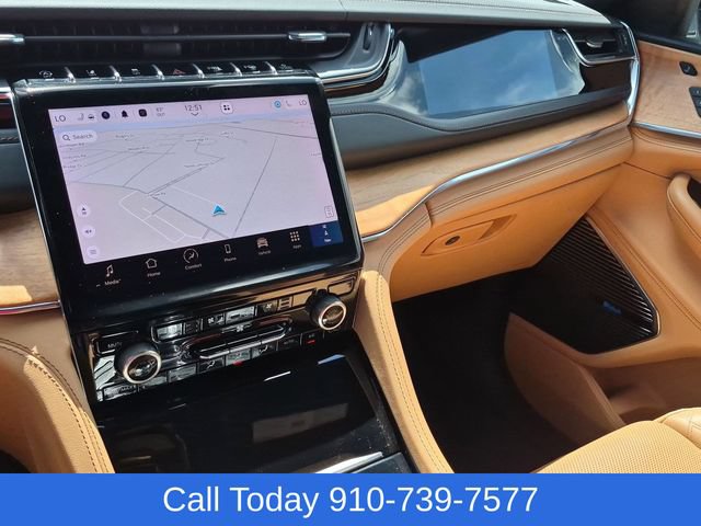Used 2024 Jeep Grand Cherokee Summit AWD/4WD image 22