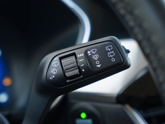 Used 2022 Ford Escape Titanium image 25