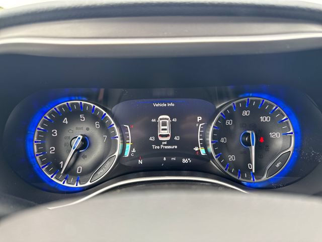 New 2027 Chrysler Pacifica Limited w/ S Appearance Package FWD image 18