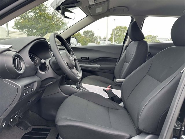 New 2025 Nissan Kicks Play S w/ Interior Electronics Package image 16