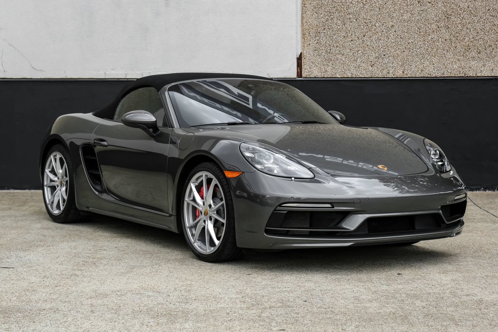 Used 2021 Porsche 718 Boxster S RWD image 9
