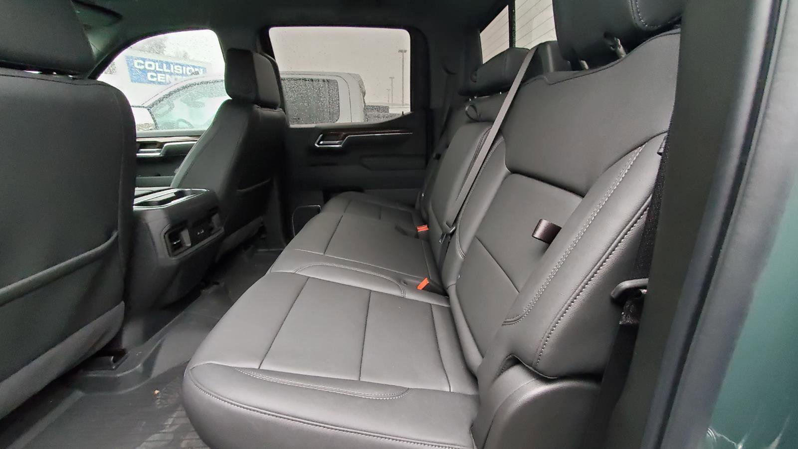 Used 2025 Chevrolet Silverado 1500 LT Trail Boss w/ Convenience Package II image 5