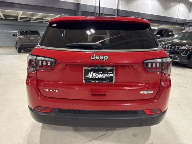Used 2023 Jeep Compass Latitude w/ Convenience Group AWD/4WD image 15