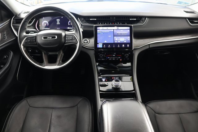 Used 2021 Jeep Grand Cherokee L Limited image 2