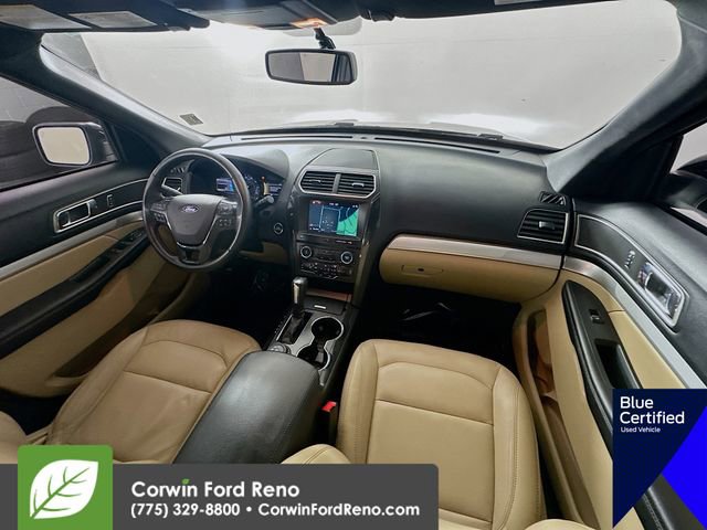 Used 2017 Ford Explorer XLT w/ Equipment Group 202A AWD/4WD image 28