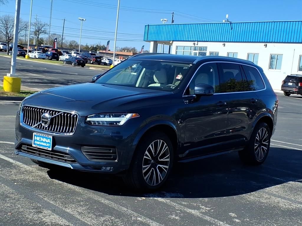 Used 2020 Volvo XC90 T6 Momentum w/ Protection Package Premier image 4