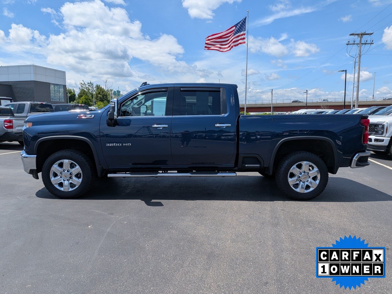 Used 2022 Chevrolet Silverado 3500 LTZ w/ LTZ Premium Package AWD/4WD image 7