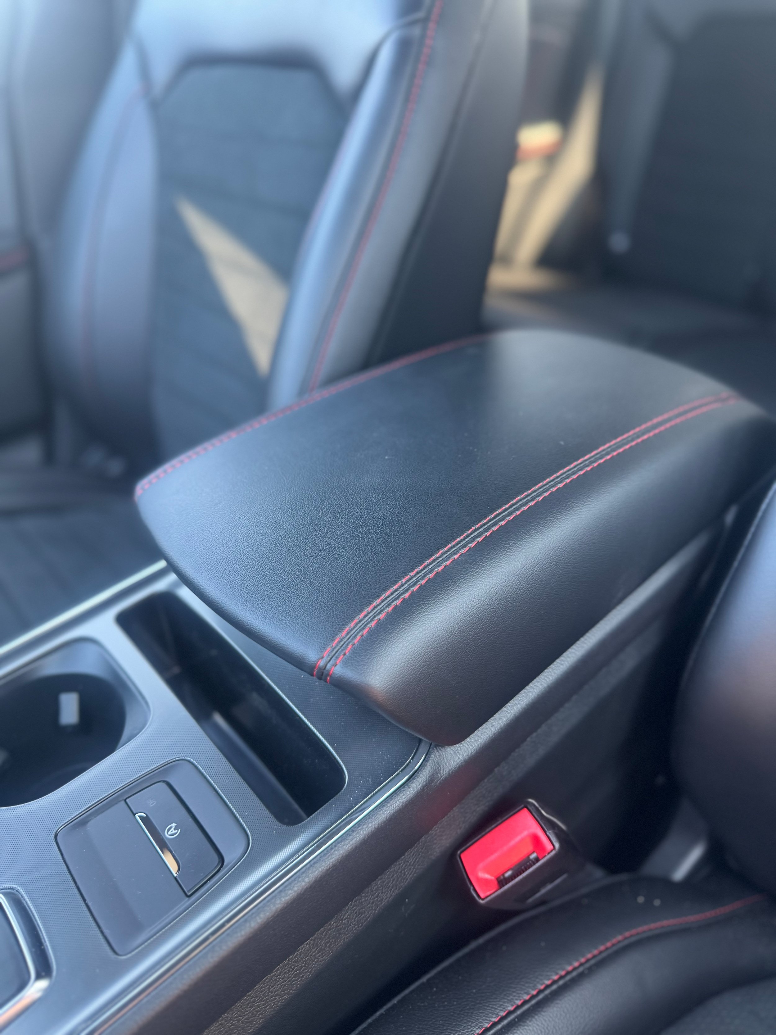 New 2024 Ford Edge ST-Line AWD/4WD image 16