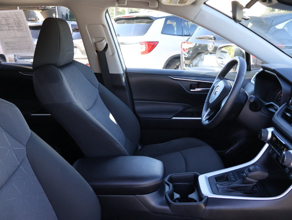 Used 2021 Toyota RAV4 XLE w/ Convenience Package AWD/4WD image 8