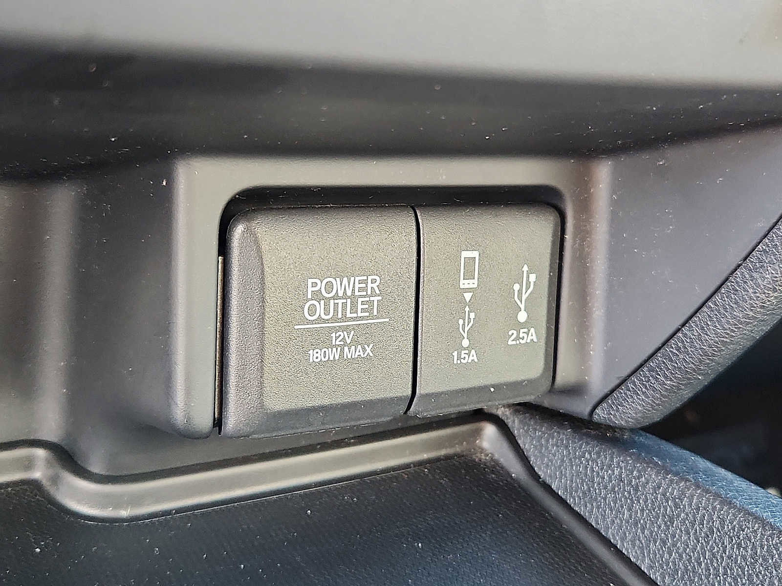 Used 2018 Honda Pilot Touring image 25